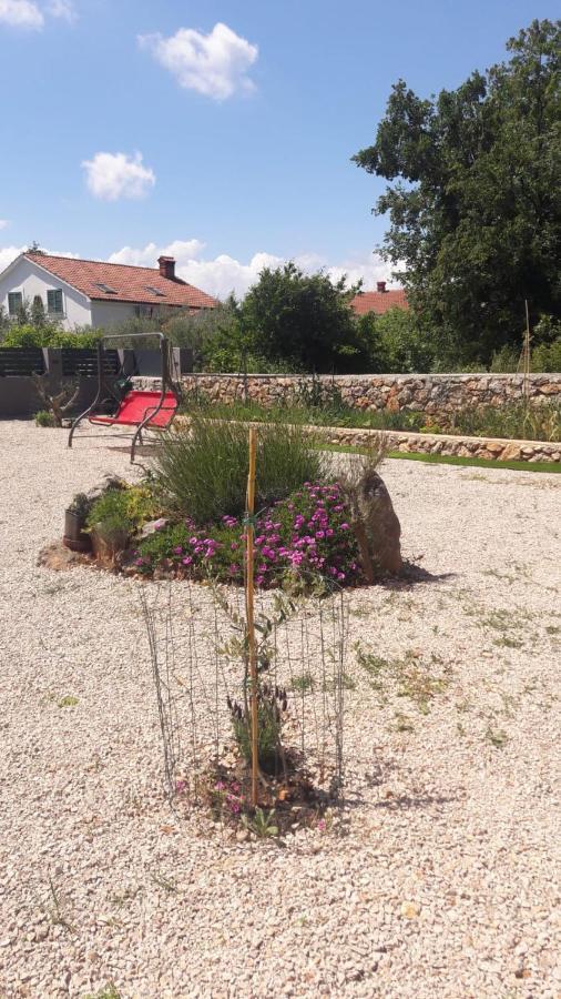 Apartman Nicolle Brzac Exterior foto